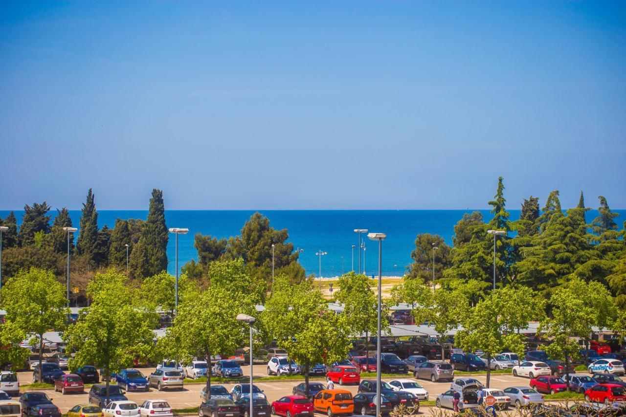 Apartment Dora Near Sea And Center With Private Garage Poreč Exterior foto