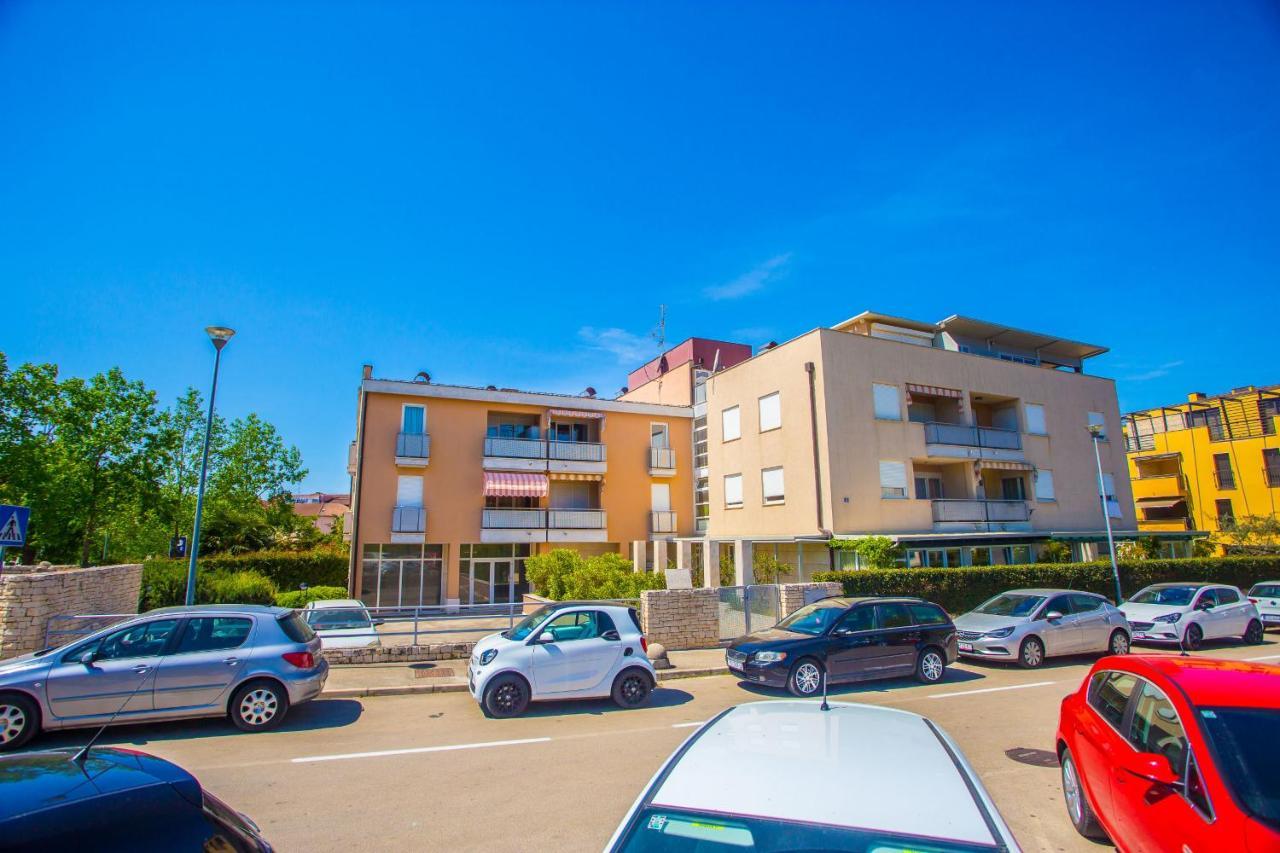 Apartman Dora Apartment Poreč Exterior foto